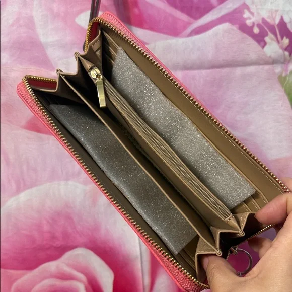 NWOT AK - Pink Leather Women's Wallet - Picture 3 of 4